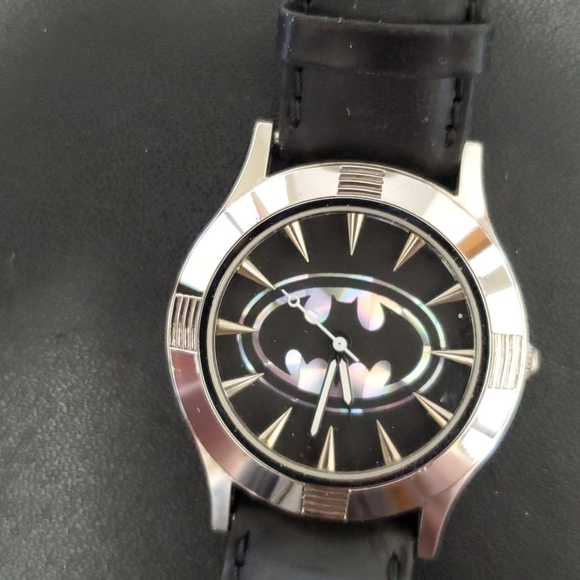 DC Comics Other - Batman holographic logo watch